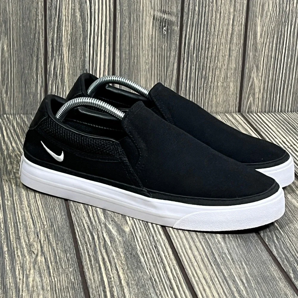 Nike Court Legacy Slip On Shoes Women 7.5 Black Canvas Sneakers CW6540-002 Skate